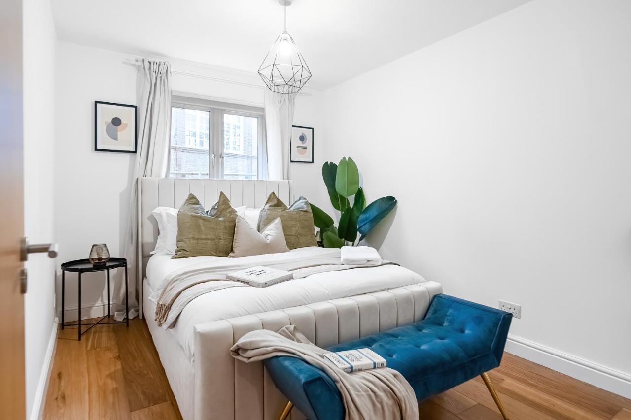 Chic 3 Bed Apartment Near London Bridge With Balcony Exterior photo