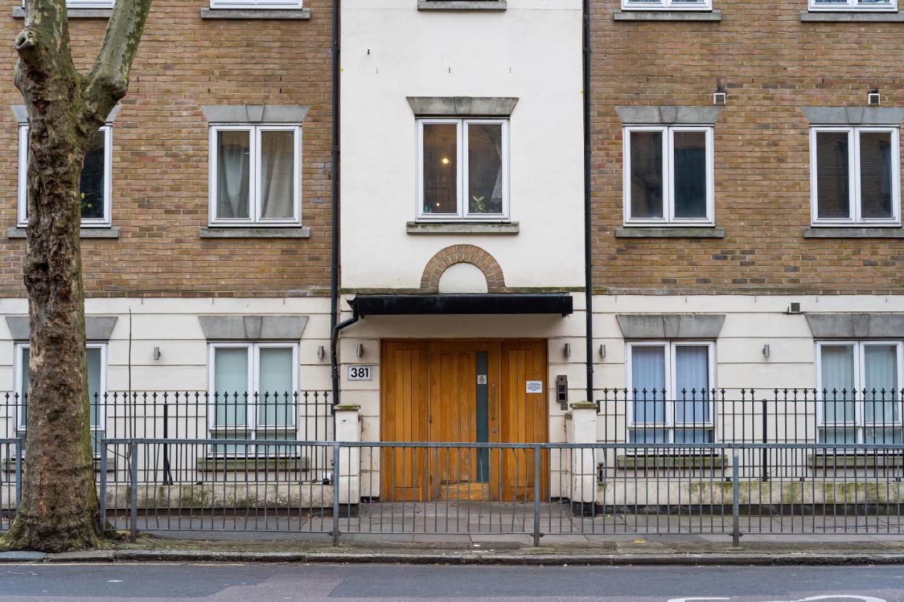 Chic 3 Bed Apartment Near London Bridge With Balcony Exterior photo